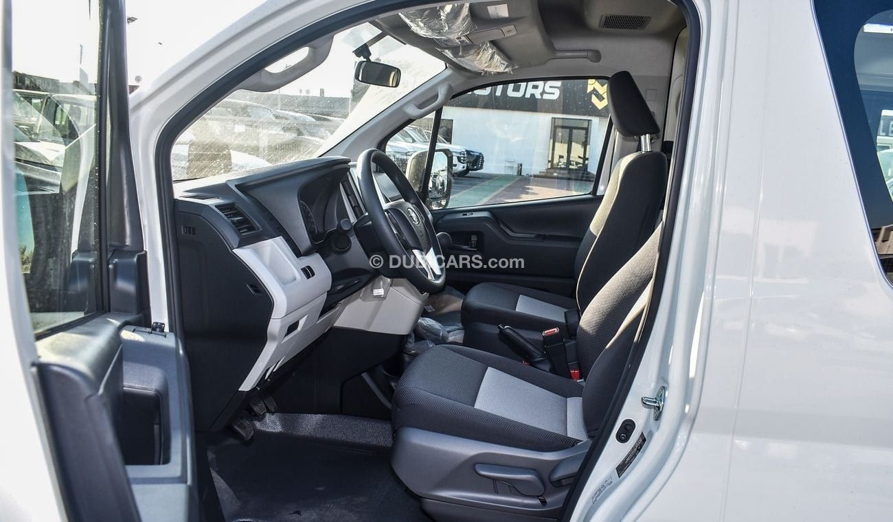 تويوتا هاياس Hiace DX 3.5L Petrol High Roof 2025