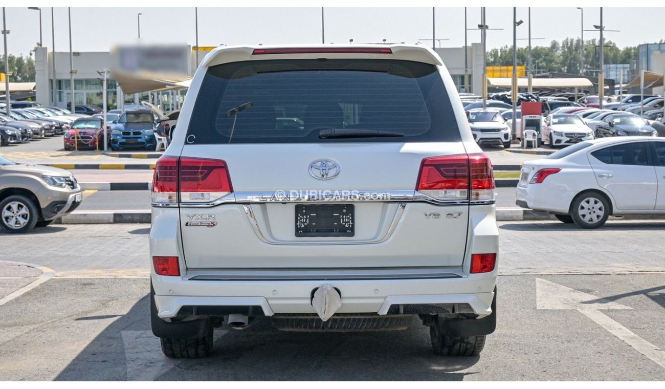 Toyota Land Cruiser VXR GCC, first owner