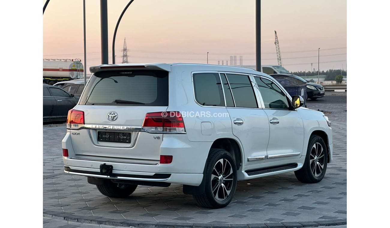 Toyota Land Cruiser GXR 60th Anniversary 4.6L