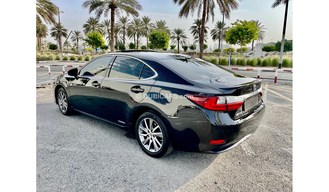 لكزس ES 300 HYBRID