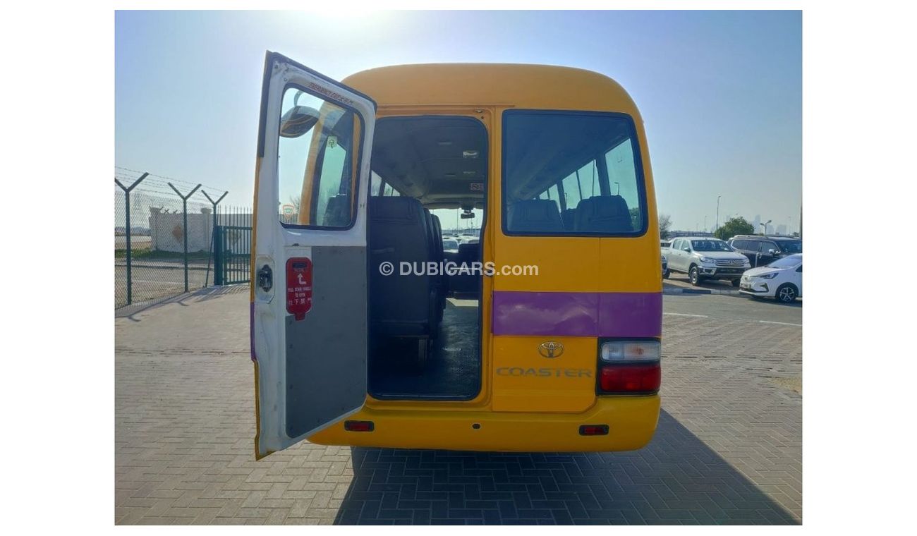 Toyota Coaster TOYOTA	COASTER	2009 YELLOW || CC4000 || DIESEL || MANUAL || EXPORT ONLY || RIGHT HAND DRIVE.