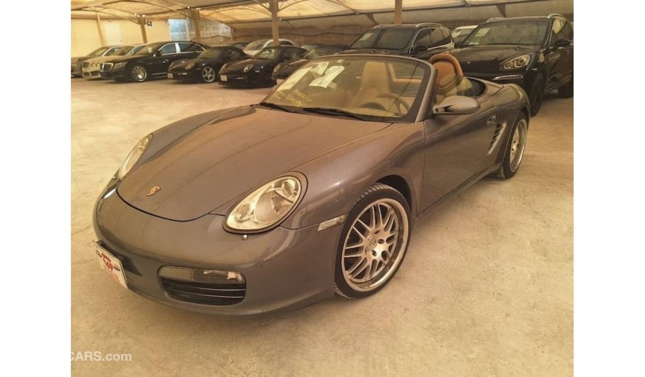 بورش بوكستر PORSCHE BOXSTER 2.7L 2005 CONVERTIBLE LOW MILEAGE IN EXCELLENT CONDITION