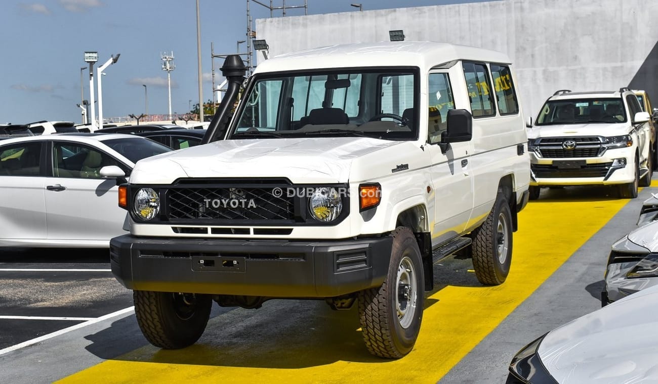 Toyota Land Cruiser Hard Top 4.5L Diesel V8