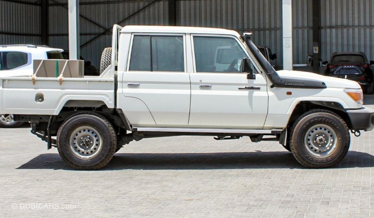 تويوتا لاند كروزر بيك آب Toyota Land Cruiser Pickup LC79 DC 4.5L Diesel V8 MY2023