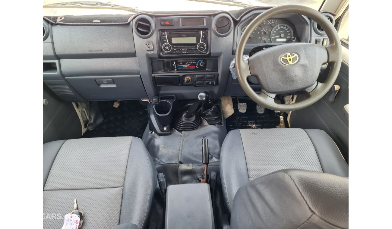 Toyota Land Cruiser Pick Up Double Cab Std 4x4