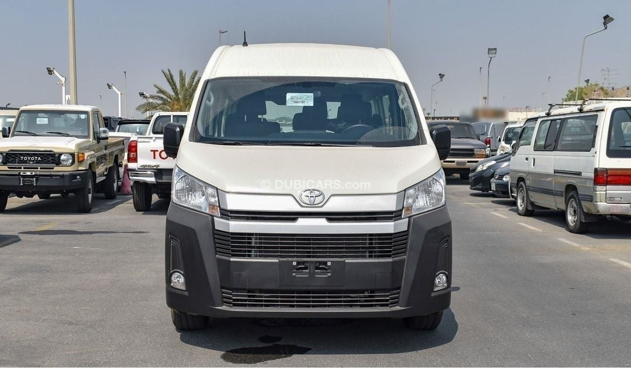 Toyota Hiace Toyota Haice 3.5 passenger 13 seater Model 2025