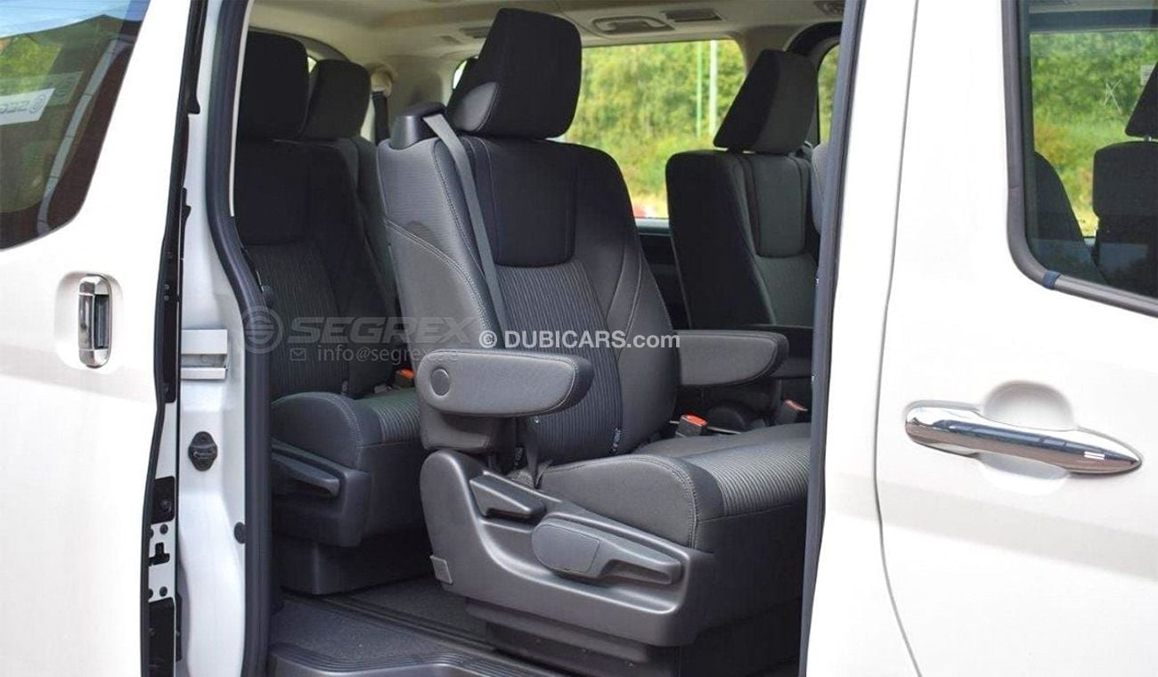 تويوتا هاياس 2022 Model Toyota HiAce VX, 9-Seater, 2.8L Diesel 6A/T (HC-RP22)