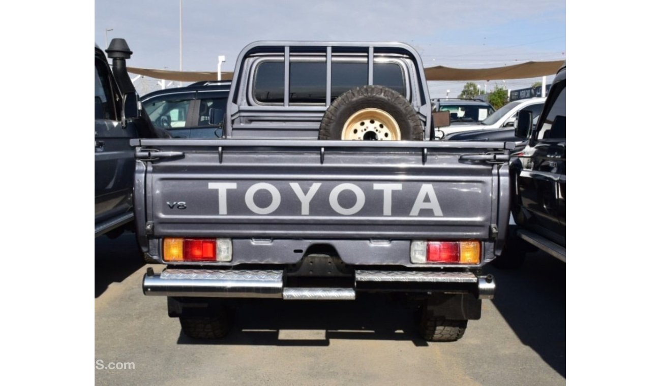 Toyota Land Cruiser Pick Up Toyota landcuriser Pickup GX V8  4.5L Diesel