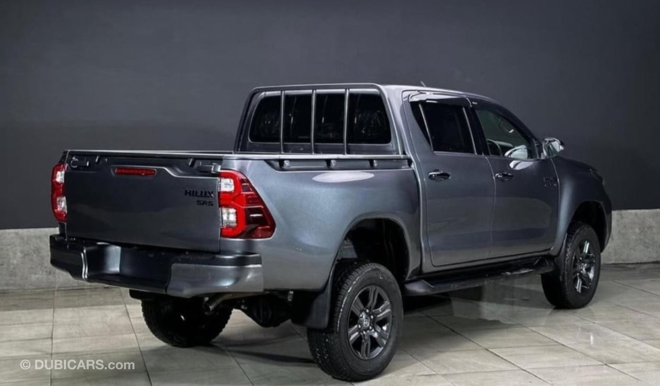 تويوتا هيلوكس Toyota hilux 2023 SR5 RHD Diesel