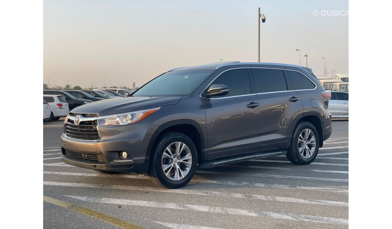 تويوتا هايلاندر 2014 Toyota Highlander XLE 3.5L V6 Full Option 7 Seater  With Side Steps - 90,000 mileage