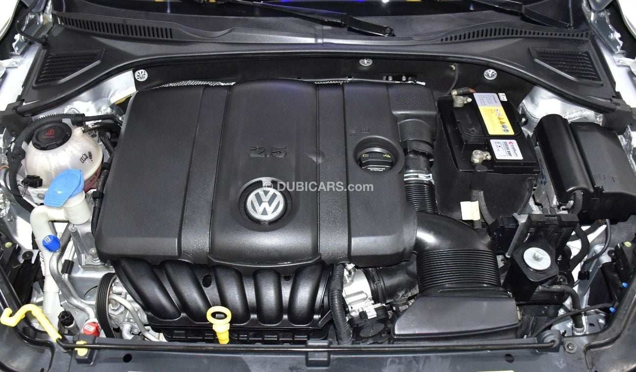 فولكس واجن باسات EXCELLENT DEAL for our Volkswagen Passat ( 2020 Model ) in Silver Color GCC Specs