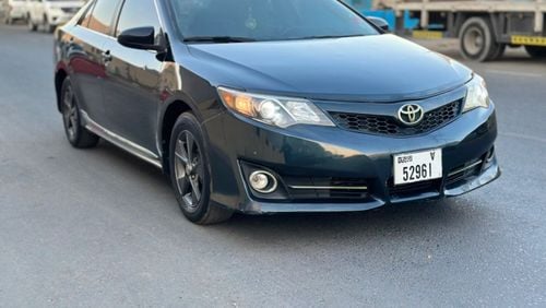 Toyota Camry GL 2.5L