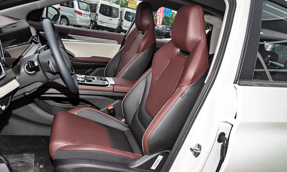 JAC JS6 interior - Seats