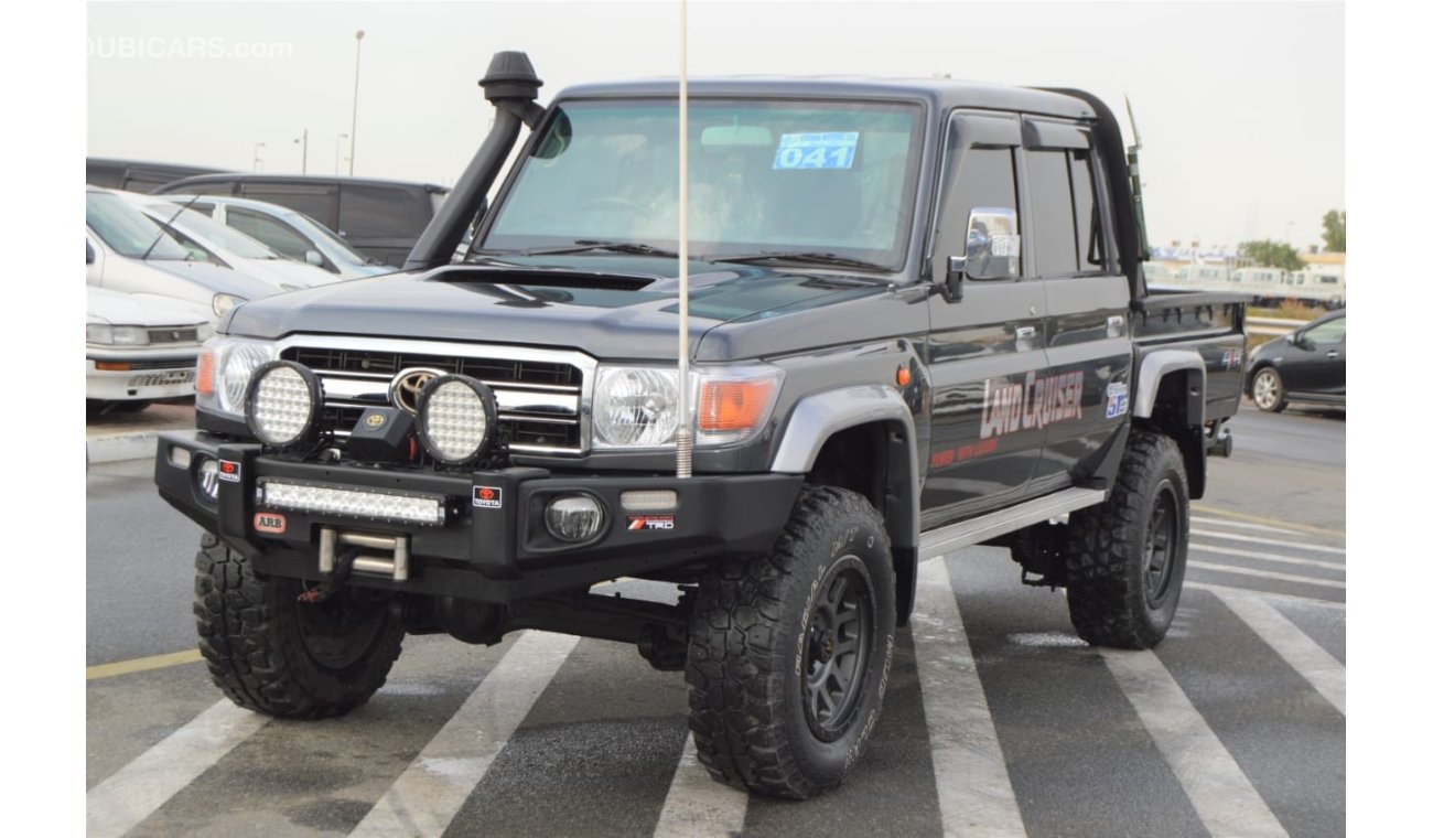 Toyota Land Cruiser Pick Up Full option clean car