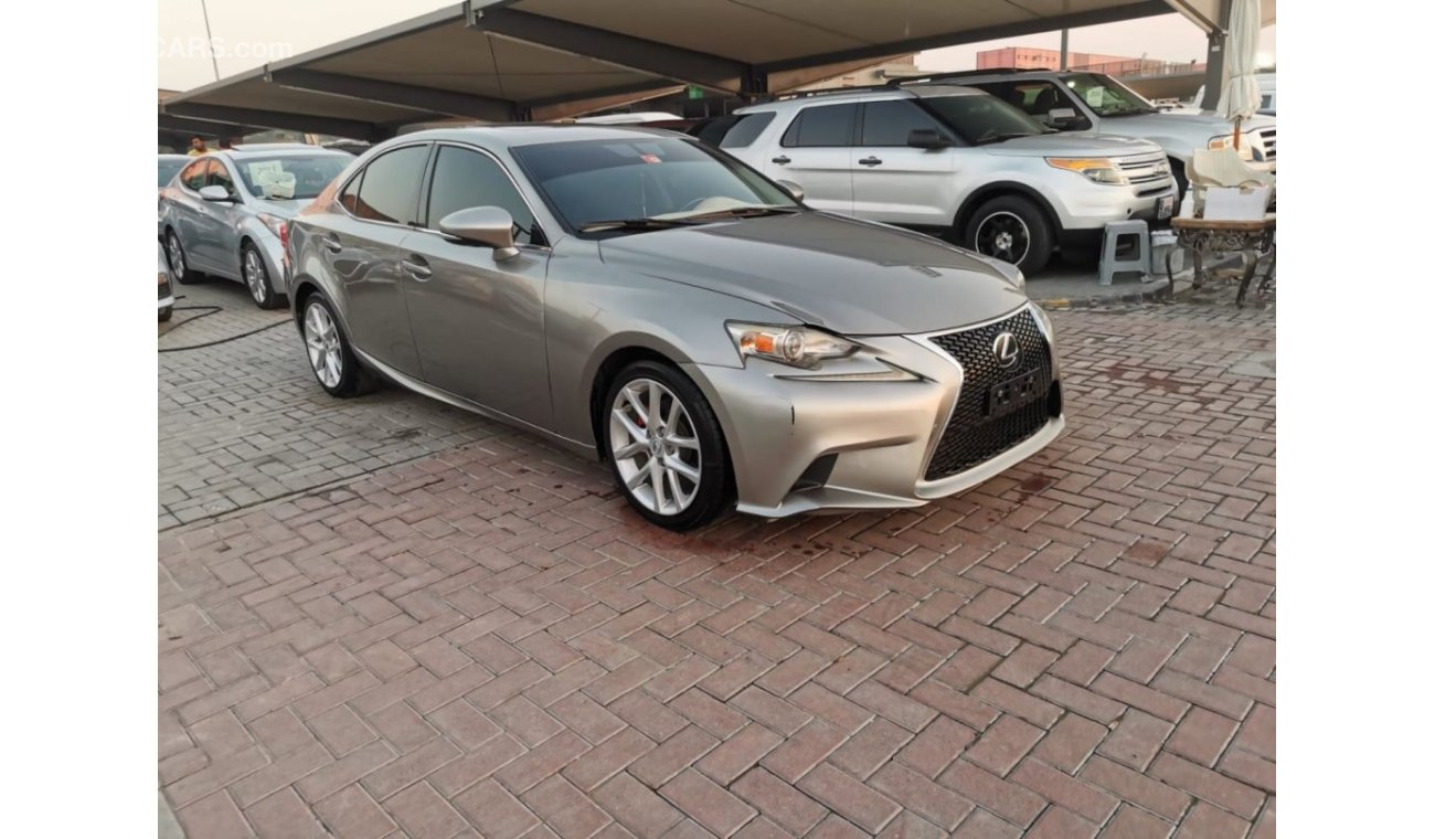 Lexus IS250 Premier n very good condition inside and outside