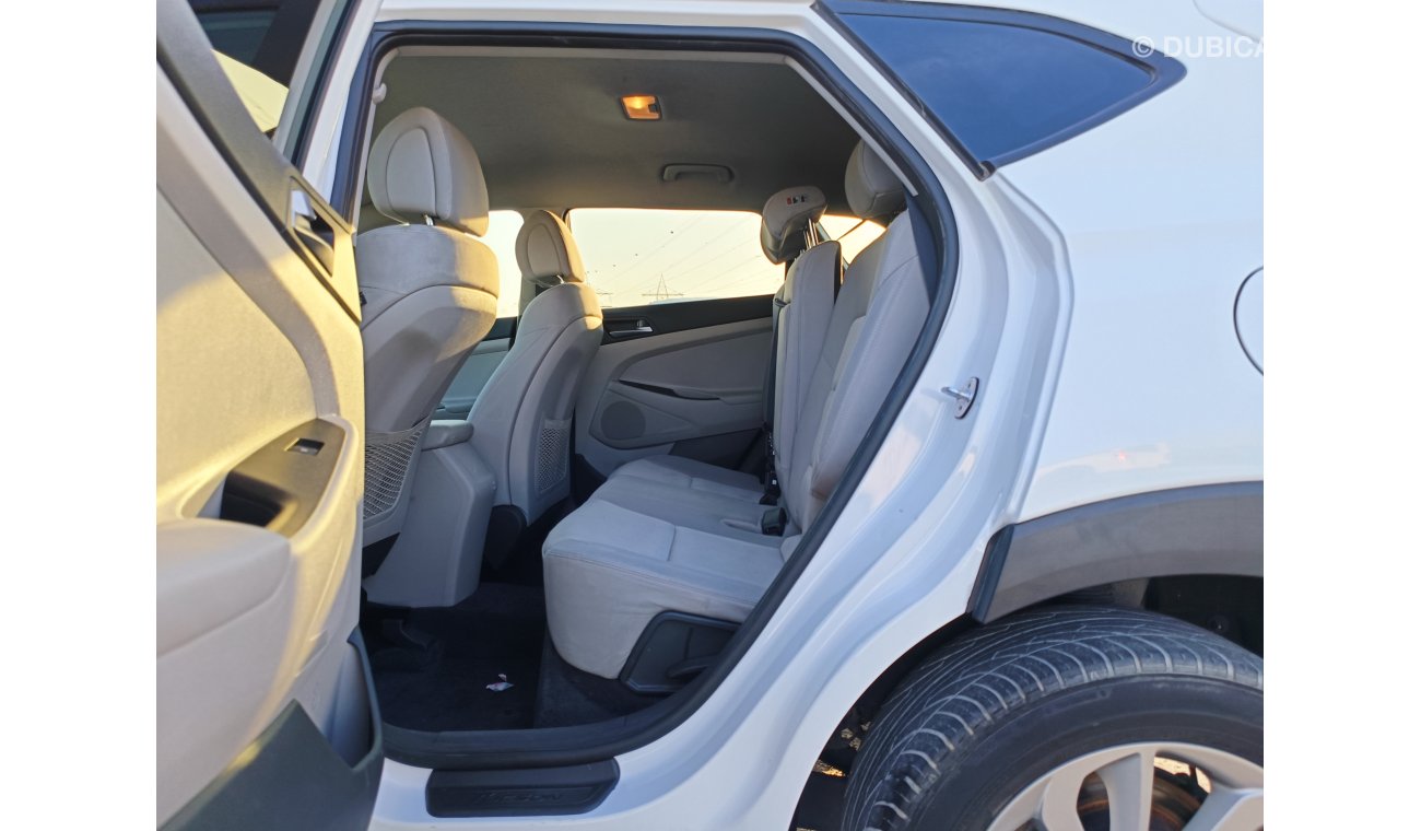 هيونداي توسون 2.0L PETROL, LEATHER SEATS / REAR CAMERA (LOT # 440910)