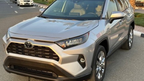 Toyota RAV4 XLE 2021 RAV4 premium