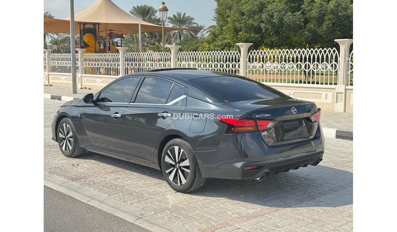 نيسان ألتيما Nissan Altima 2021 SV 2.5L Full Option,Sunroof GCC Specs