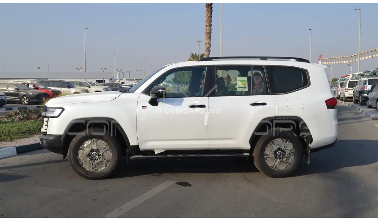 Toyota Land Cruiser 3.5L PETROL GR SPORT, RADAR