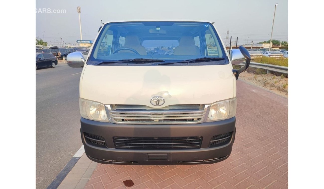 Toyota Hiace KDH205-0002380 || 2004 || DIESEL	kms 403934 || 	RHD	MANUAL|| Only for Export