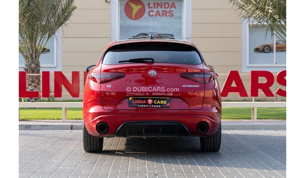 Alfa Romeo Stelvio Alfa Romeo Stelvio Veloce Q2 2023 GCC under Agency Warranty with Flexible Down-Payment.