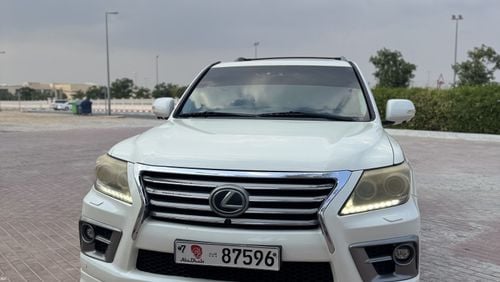 Lexus LX570 5.7