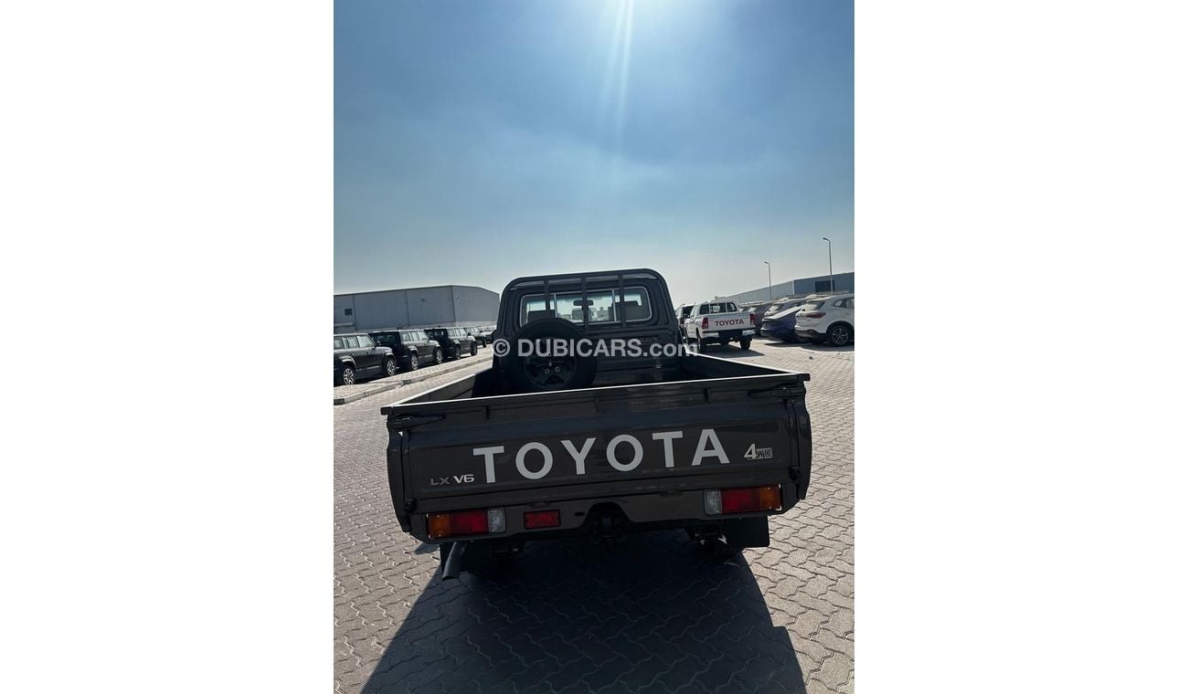 Toyota Land Cruiser Pick Up LC79 SC AT 4.0L PETROL 2024MY