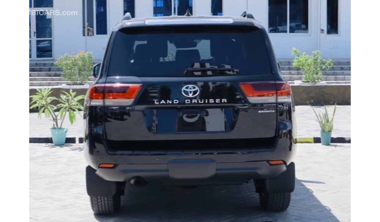 Toyota Land Cruiser Sahara 2022 Full Options Top Of The Range