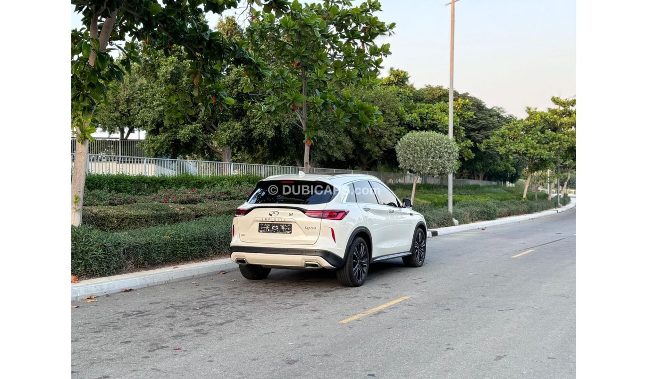 Infiniti QX50 2.0T Luxe (AWD)