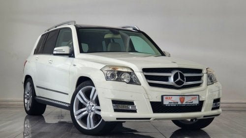 Mercedes-Benz GLK 300 GCC - MERCEDES-BENZ - GLK 300 - 2012 - PANORAMIC ROOF - EXCELLENT CONDITION -