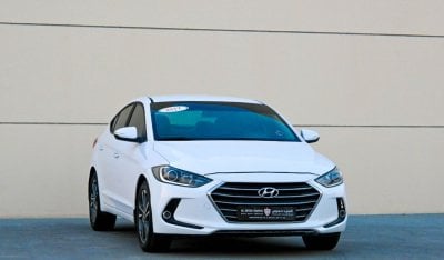 Hyundai Elantra GL Hyundai Elantra 2017 GCC in excellent condition, inside and out