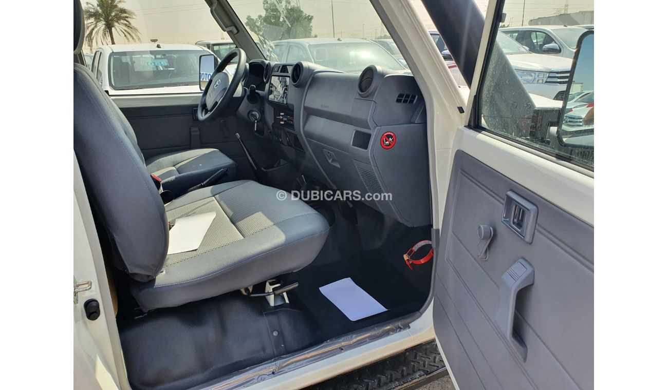 Toyota Land Cruiser Pick Up 4.2L Diesel, Diff Lock, Double Fuel Tank, Only for COTE DE IVORY and GHANA (CODE # LCS21)