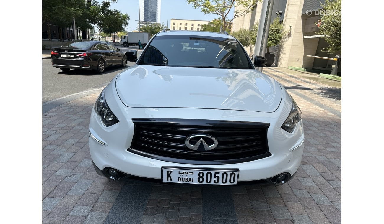 Infiniti QX70