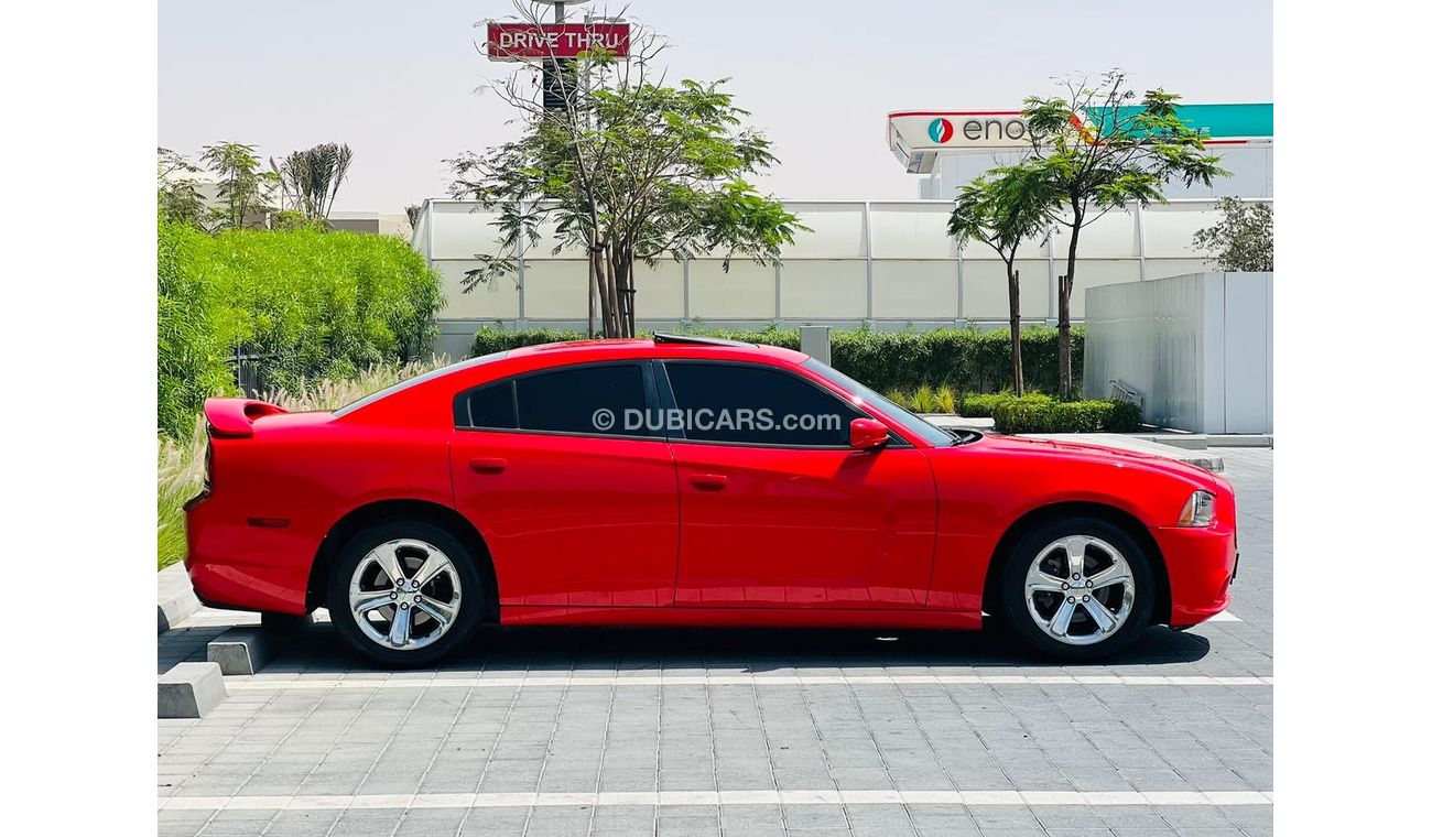 Dodge Charger SXT || GCC || Sunroof || GCC || Immaculate Condition