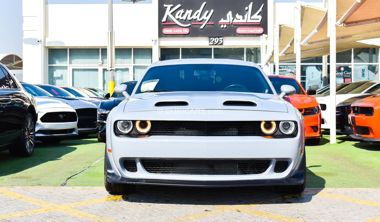 Dodge Challenger V6