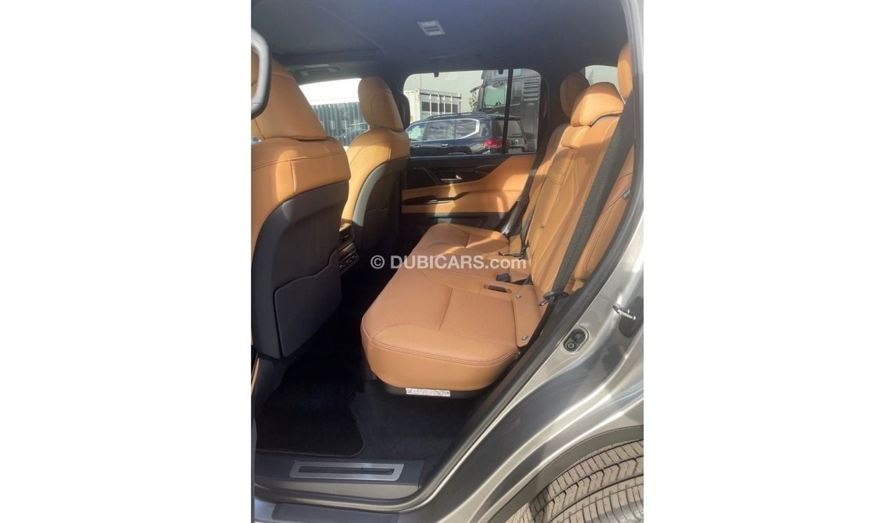 لكزس LX 600 RHD 7 SEATER