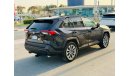 Toyota RAV4 Toyota RAV4 2019 XLE 2.5  Hybrid + petrol