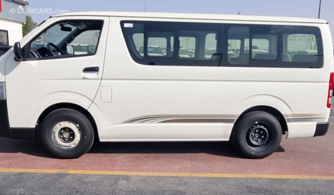 تويوتا هاياس TOYOTA HIACE VAN 2.5L DIESEL M/T STANDARD ROOF MY 2024