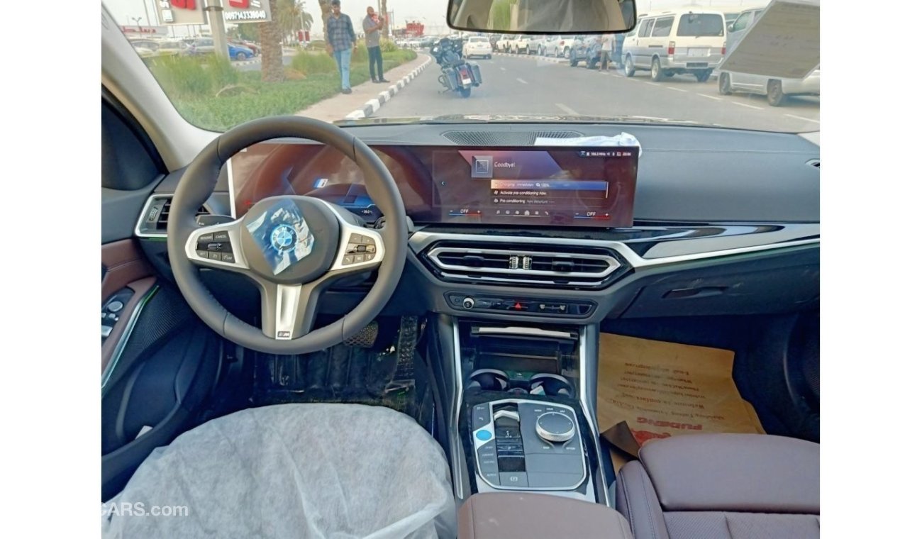 بي أم دبليو i3 BMW I3 (E Drive) 40L 2024