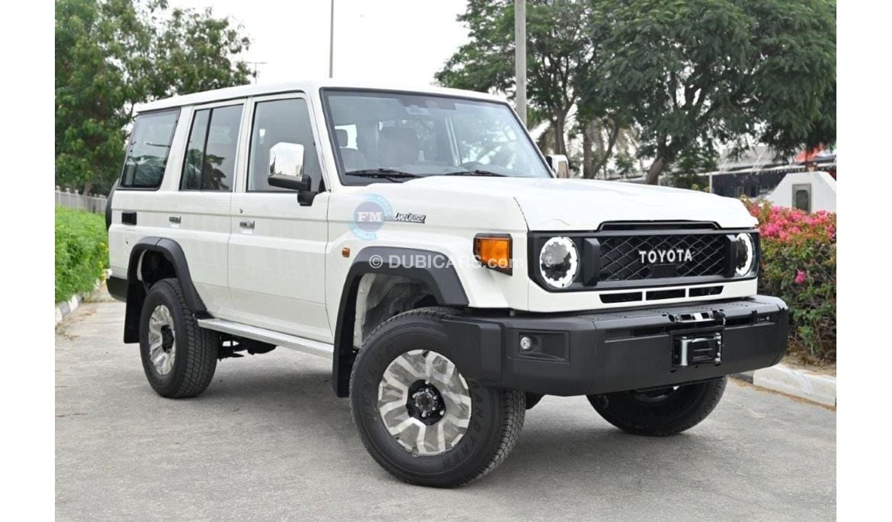 تويوتا لاند كروزر هارد توب 76 SDLX 4.0L Petrol 4WD Automatic