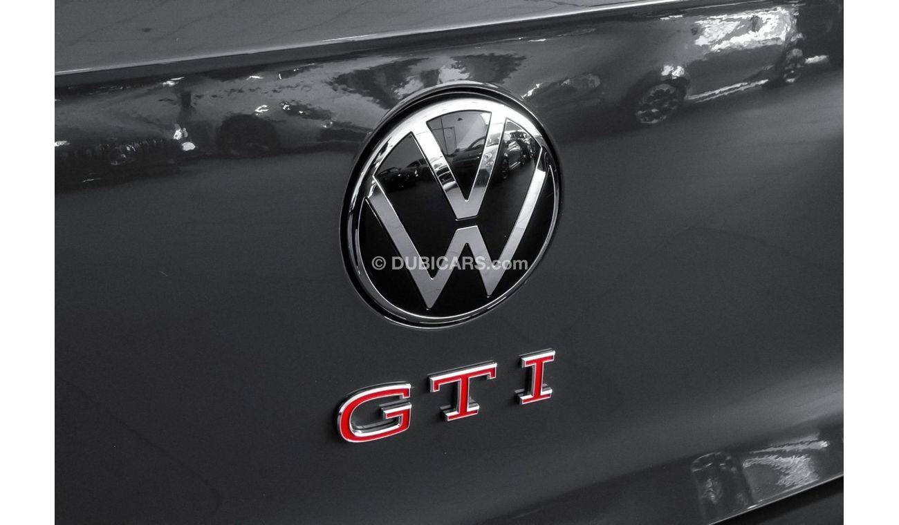 فولكس واجن جولف GTI SEL 2.0T