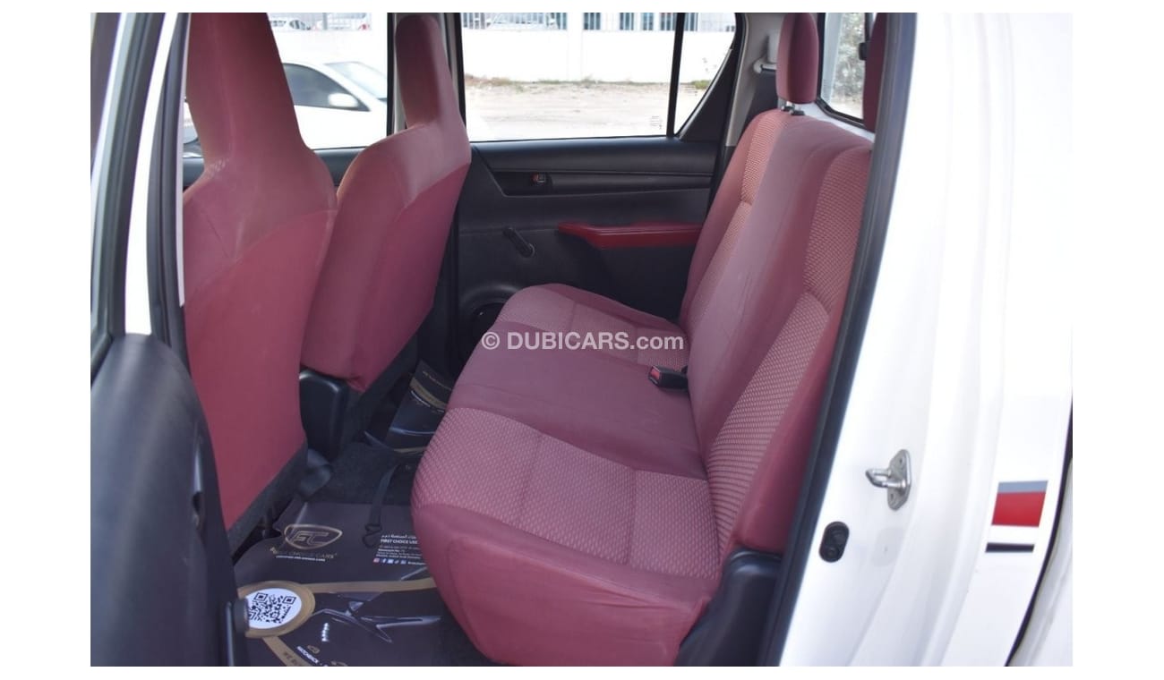 Toyota Hilux 2017 | TOYOTA HILUX | DOUBLE CAB XL | 4X2 2.7L 5-SEATER | GCC | VERY WELL-MAINTAINED | SPECTACULAR C