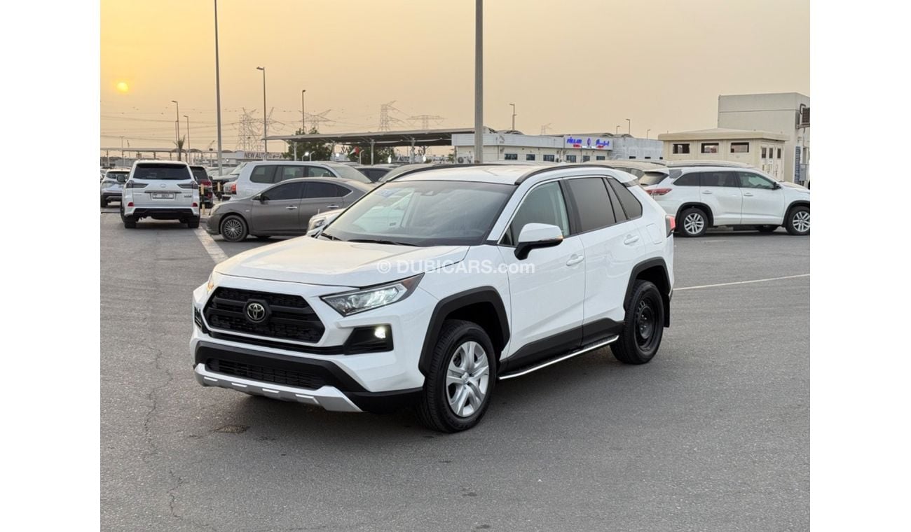 Toyota RAV4 2020 LE KEY START 4x4 CANADA SPEC