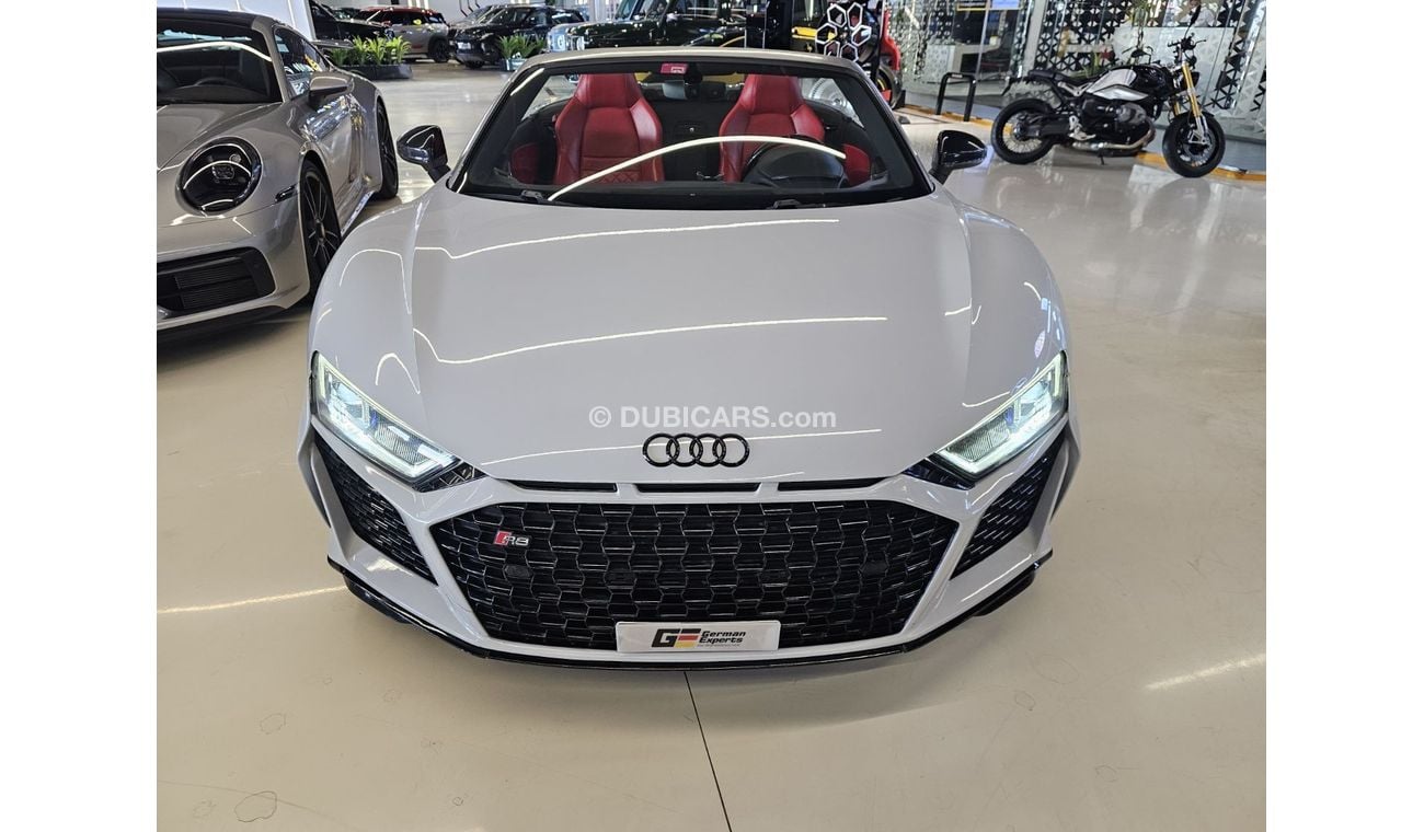 Audi R8 Spyder 5.2L 2017 Audi R8 5.2 V10 Spyder / GCC / Good Condition