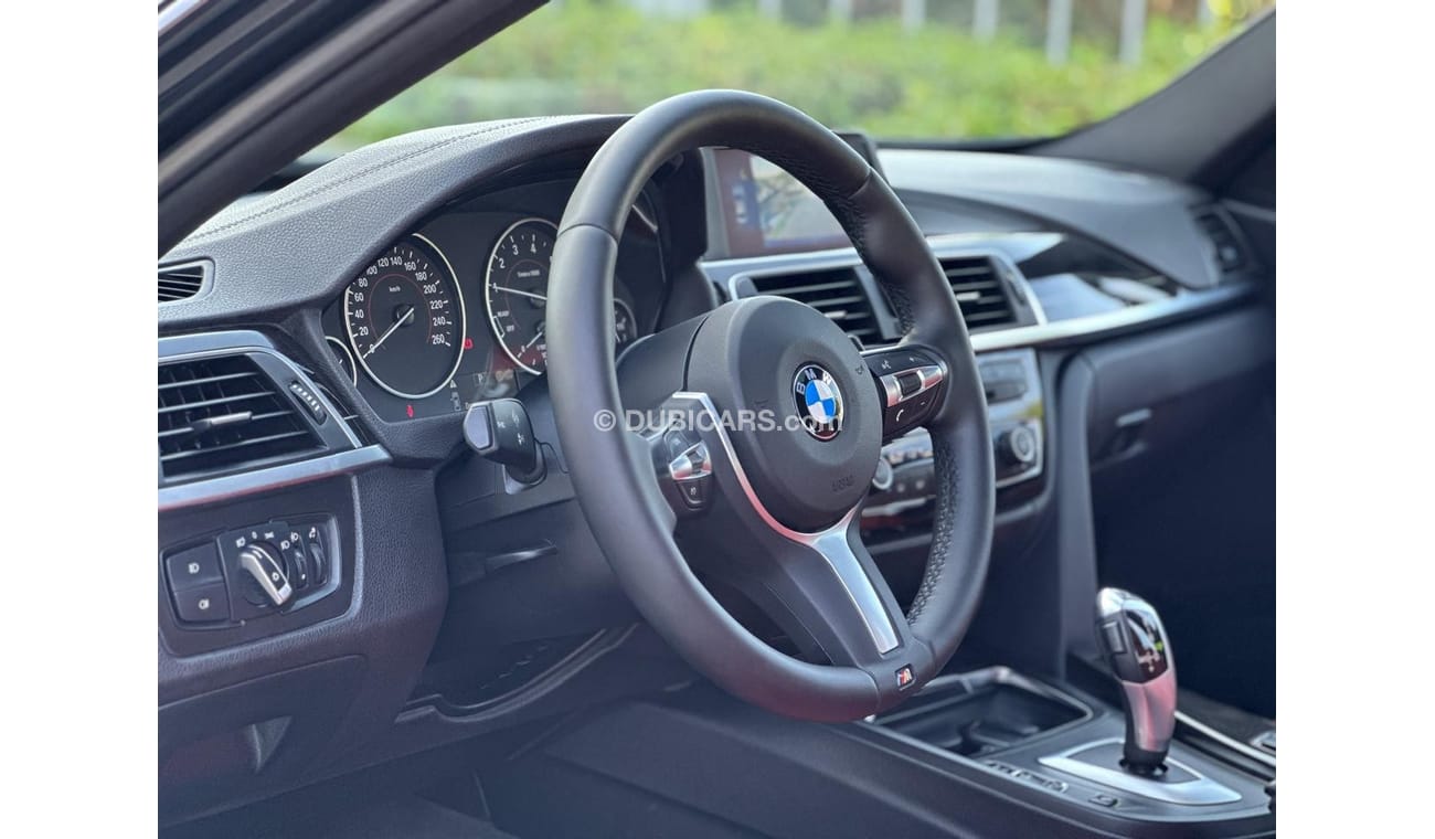 بي أم دبليو 318i BMW 318i M Package / GCC / 2018 / Perfect Condition/ Full Service History in BMW / 1,145 AED Monthly