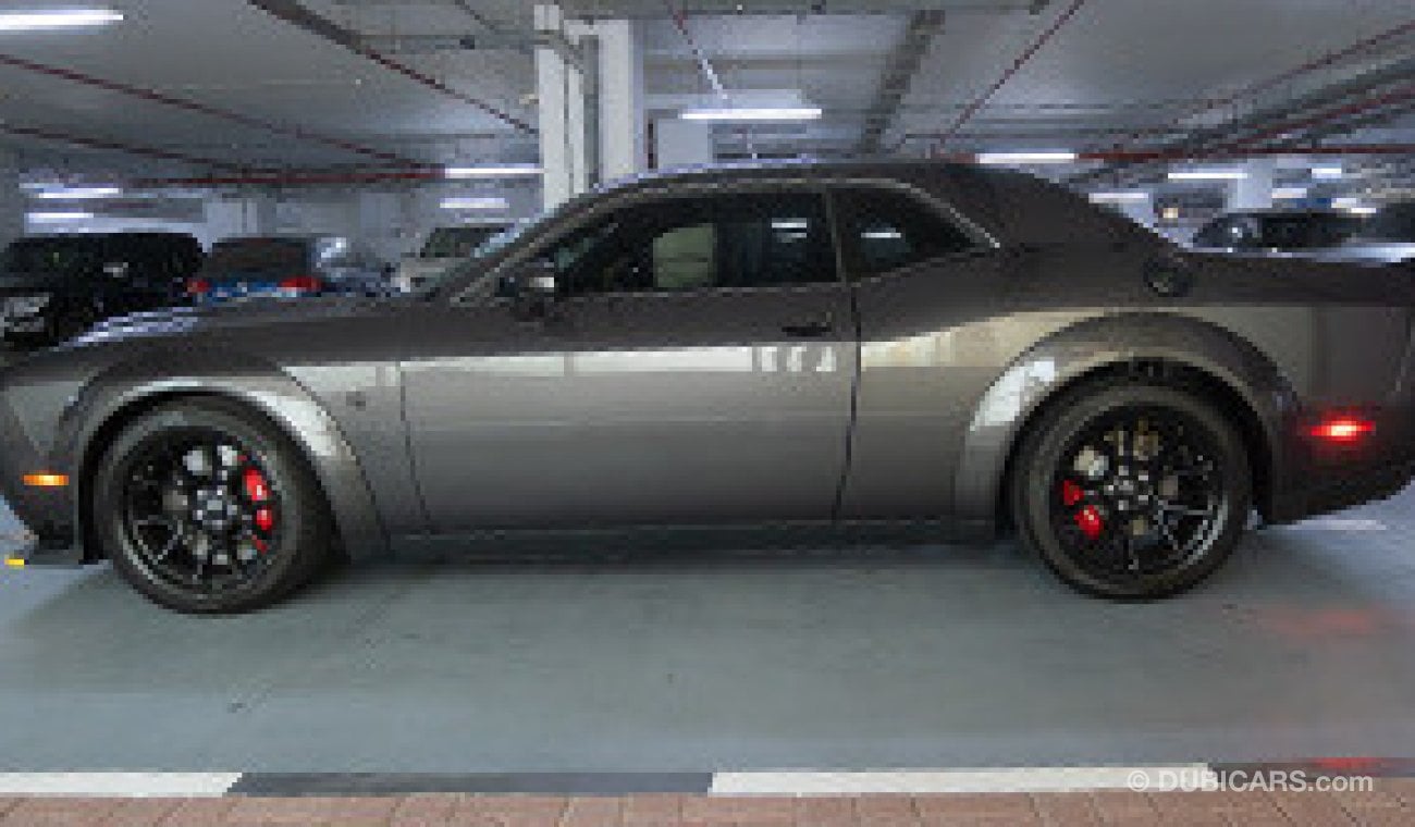 Dodge Challenger HellCat RedEye