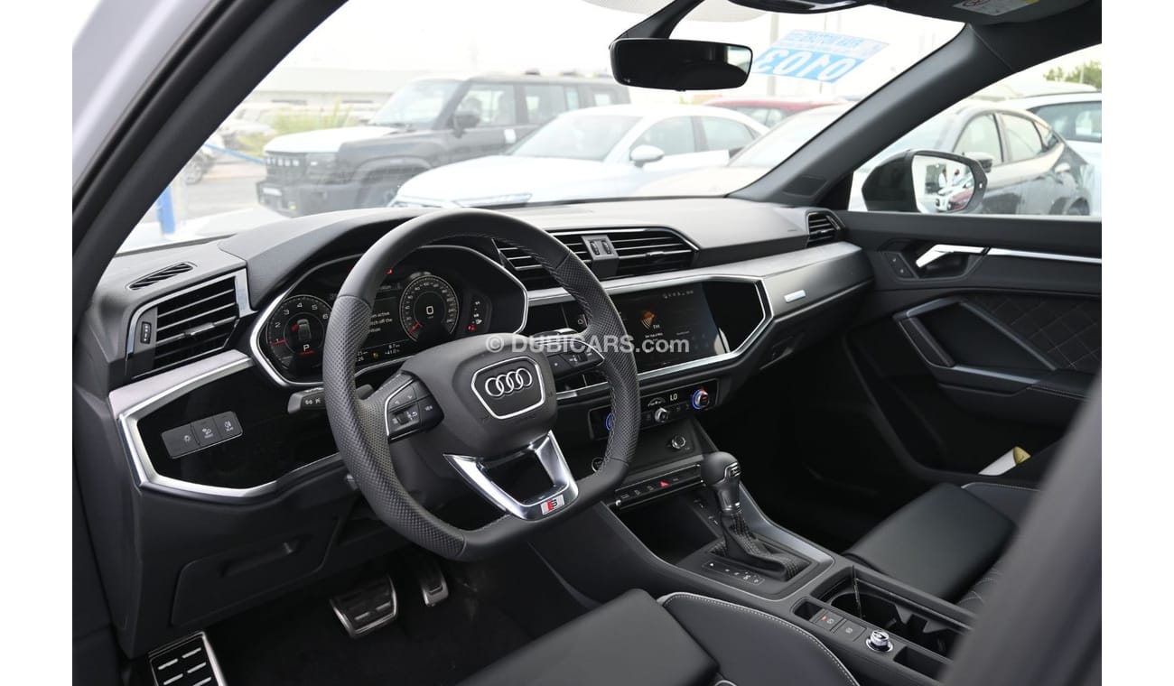 Audi Q3 Audi Q3 40 TFSI Sportback 2.0L Turbo, 7DCT