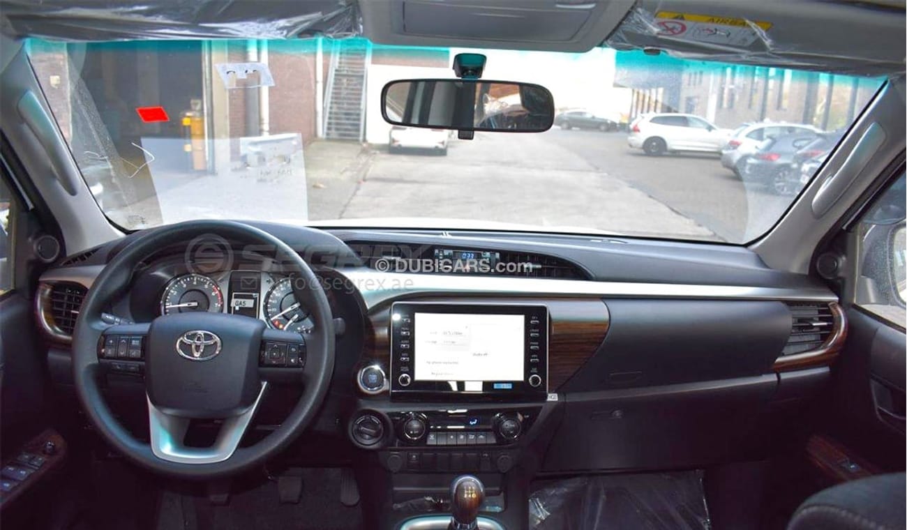 تويوتا هيلوكس TOYOTA HILUX SR5 2.7L PETROL 4WD M/T 2022