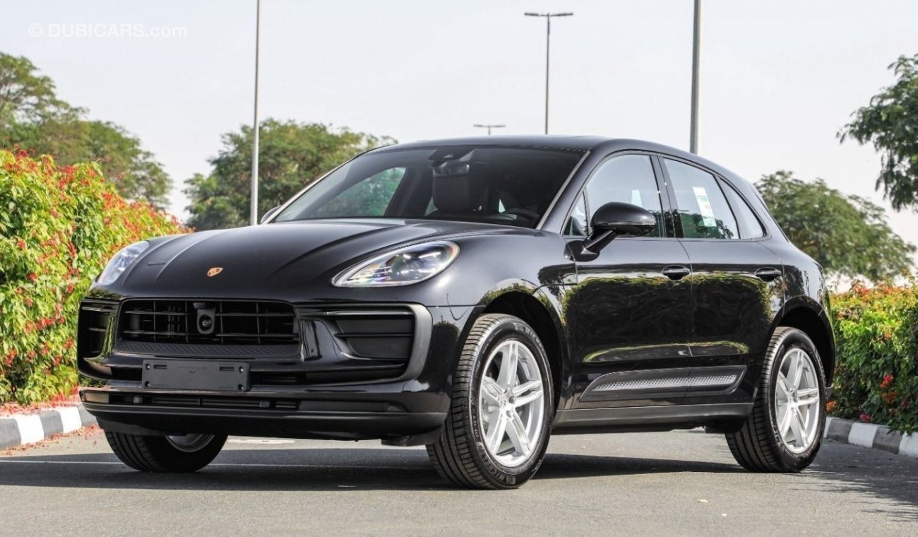 Porsche Macan Basic 2.0L AWD 5Doors /GCC/2Years AL-Naboodah warranty. Local Registration +5%