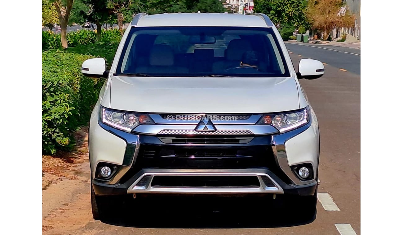 Mitsubishi Outlander GLX High 860-Monthly l GCC l Cruise, Camera, GPS l Accident Free